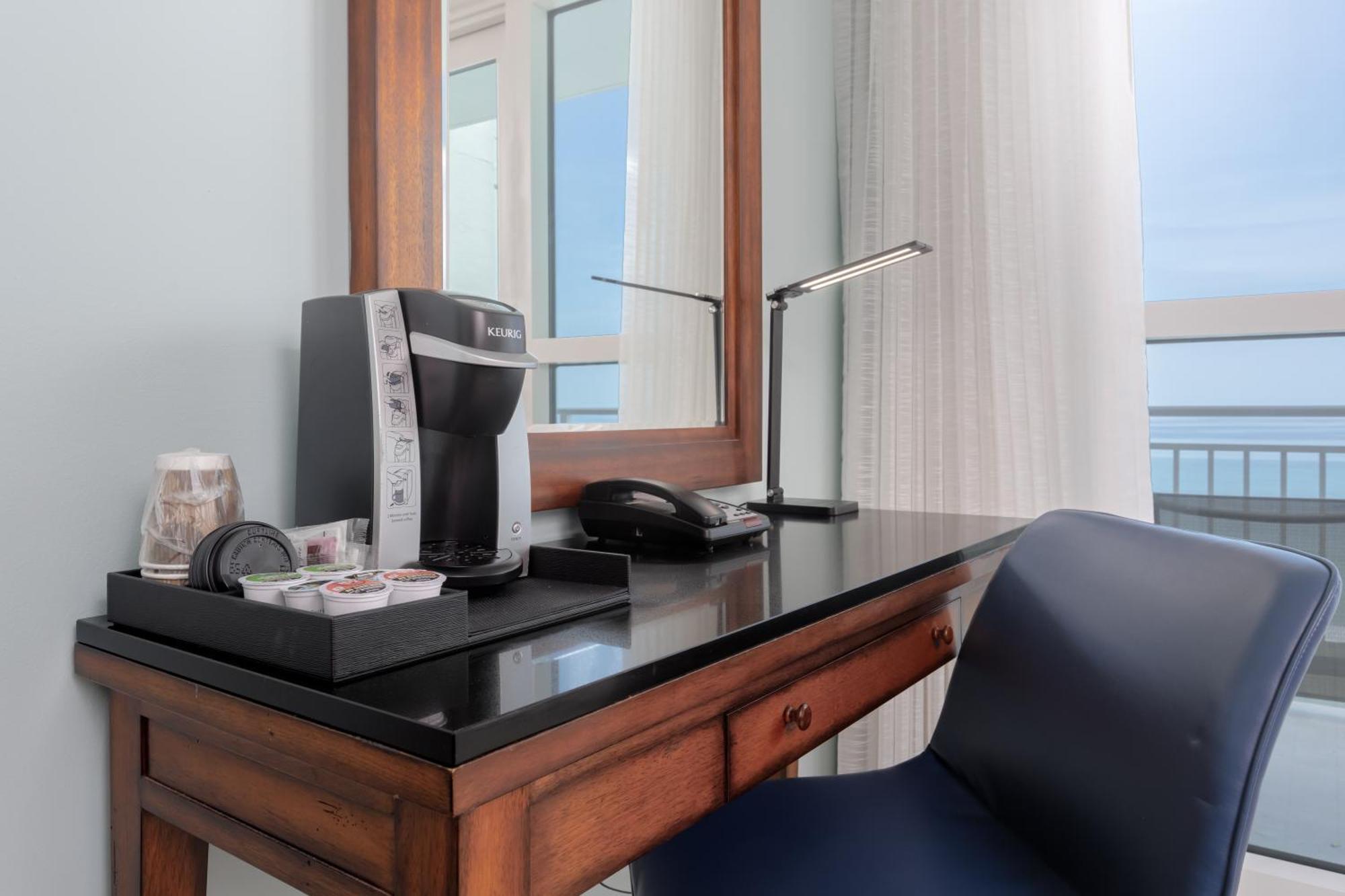 The Pensacola Beach Resort Eksteriør bilde